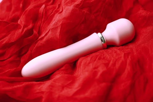 how to use a wand massager.