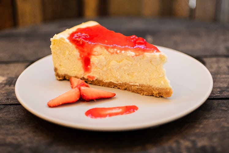 These National Cheesecake Day 2021 deals on July 30 include so many fan-fave stops.