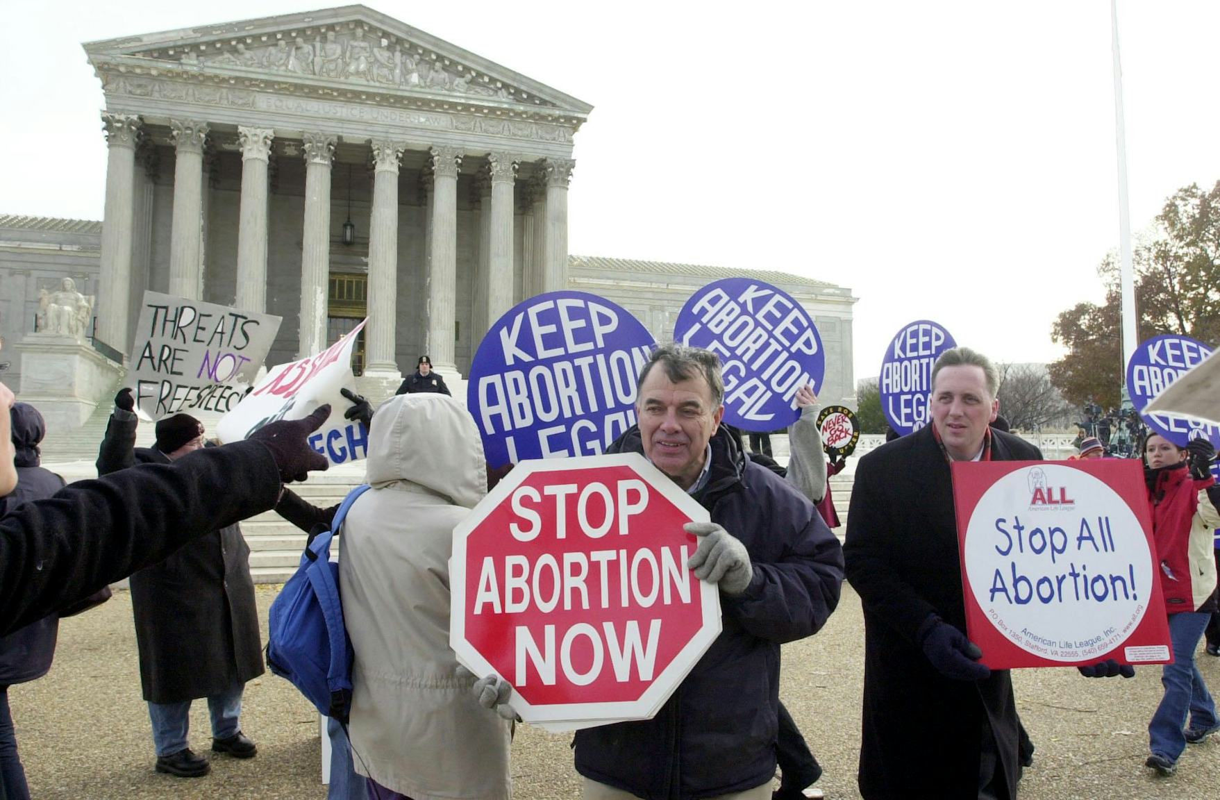 More Than 200 Gop Lawmakers Asked The Supreme Court To Overturn Roe V Wade