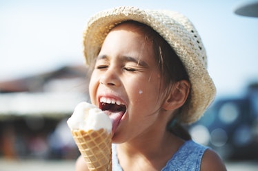 Kids eating ice-cream