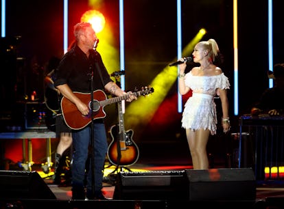 NASHVILLE, TENNESSEE - JULY 27: Blake Shelton and Gwen Stefani perform during the CMA Summer Jam at ...