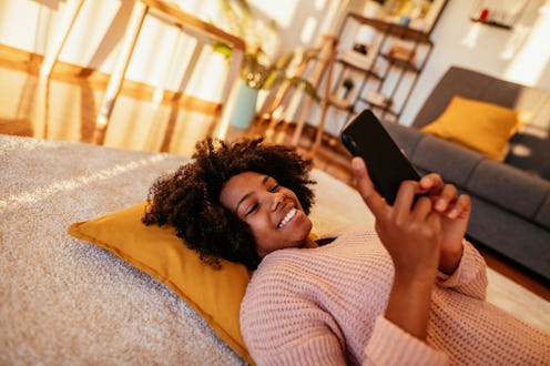 the new digital dating trends have nothing to do with apps.