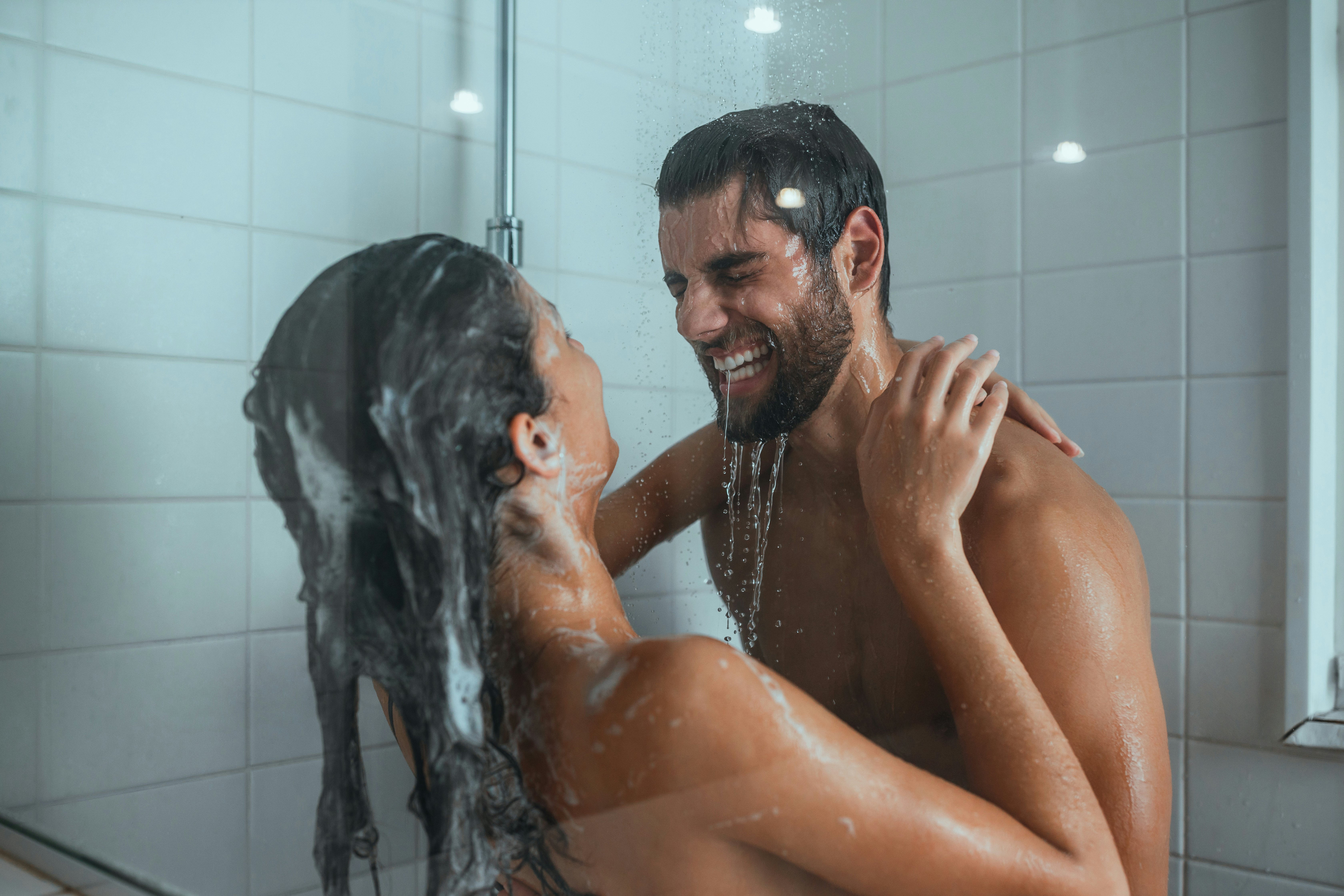 Hawt pair acquire soaked jointly underneath the shower