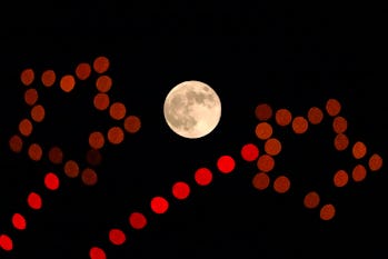 Full Moon 2022 Calendar Dates Times Schedule And Names For The Brightest Nights All Year List Of Full Moons 2022