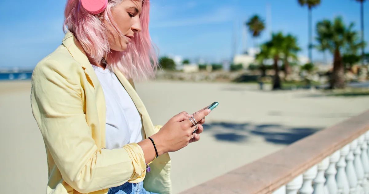 How To Snapchat Your Crush: 19 Flirty Suggestions