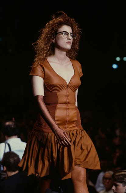 Défilé Jean-Paul Gaultier, Prêt-à-Porter, collection Printemps-été 1987 à Paris le 20 octobre 1986, France. (Photo by Daniel SIMON/Gamma-Rapho via Getty Images)