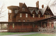The Mark Twain House and Museum is where Amy Sherman-Palladino was visiting while in Connecticut.