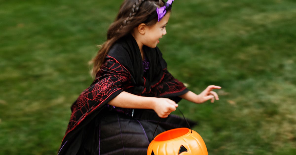 37 Halloween Bucket Trick Or Treat Bag Ideas 37 Halloween Bucket Trick Or Treat Bag Ideas
