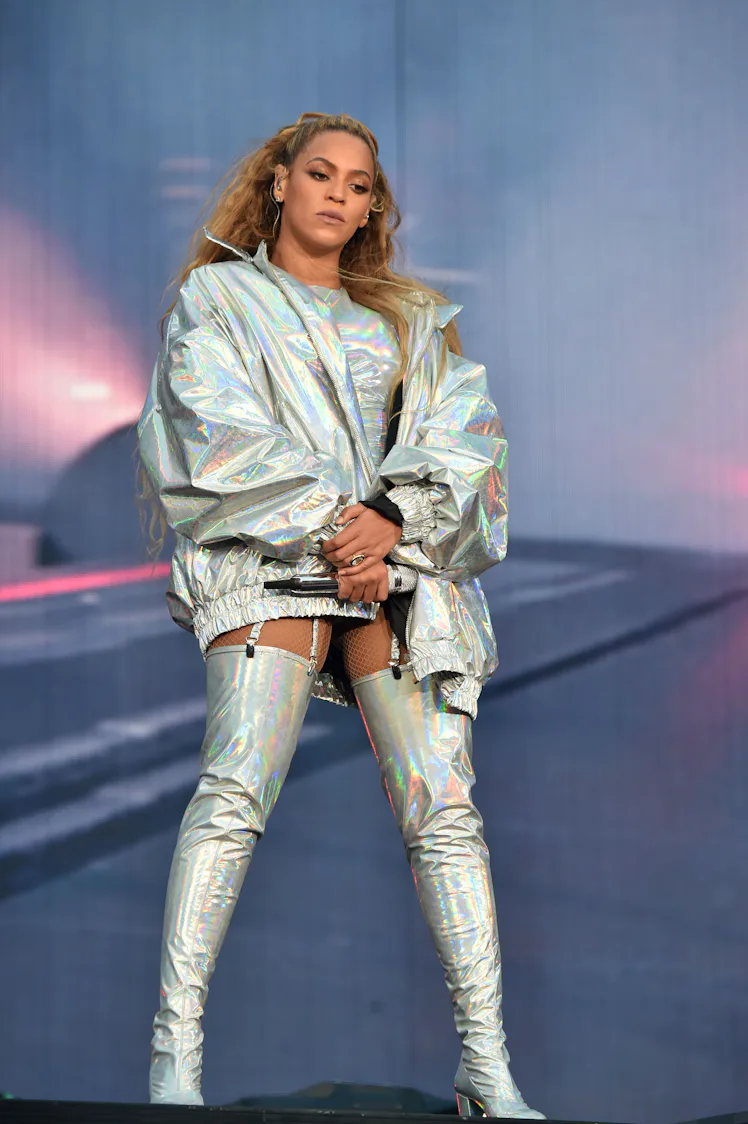 35 Of Beyonce’s Most Stunning Outfits That Would Make Anyone Bow Down ...