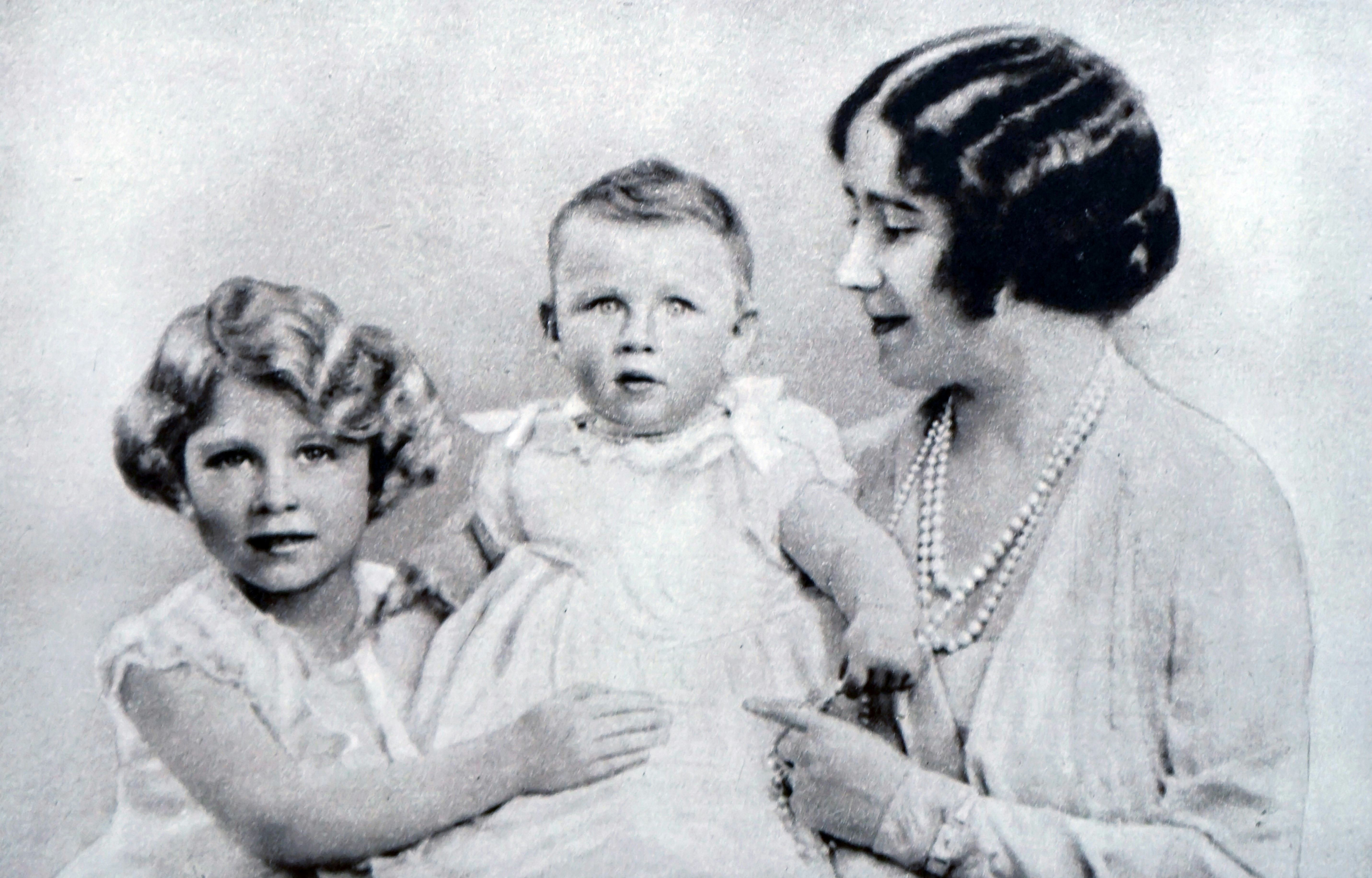 20 Childhood Photos Of Queen Elizabeth II