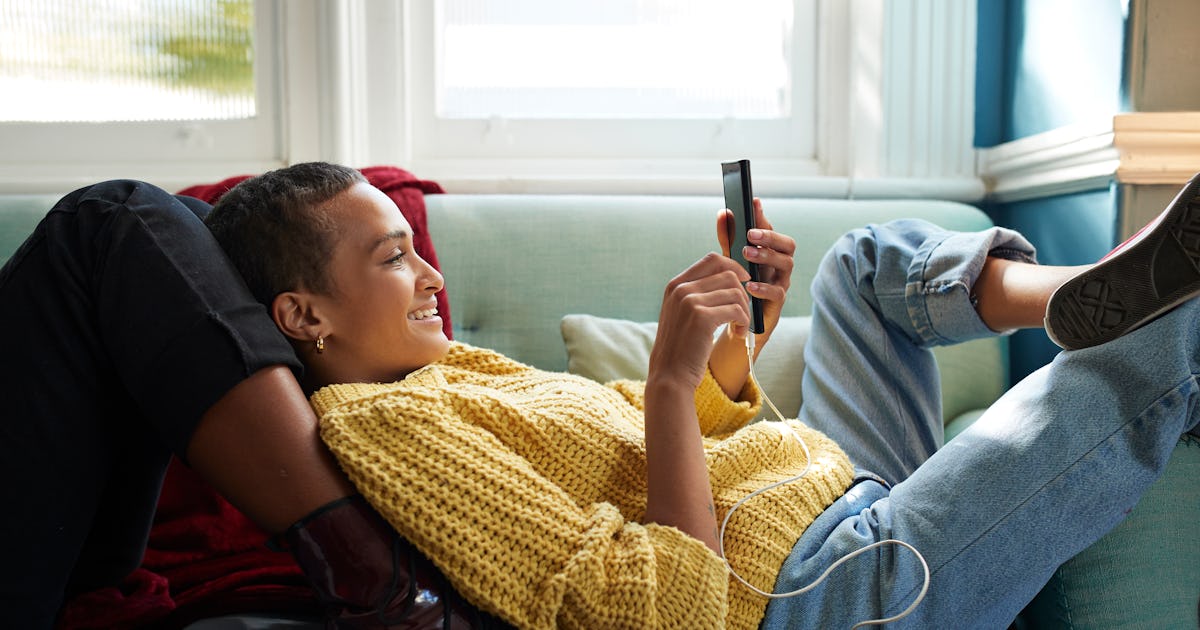 What Does The Smiley Face Emoji Mean? Gen Z Say It Is Passive Aggressive