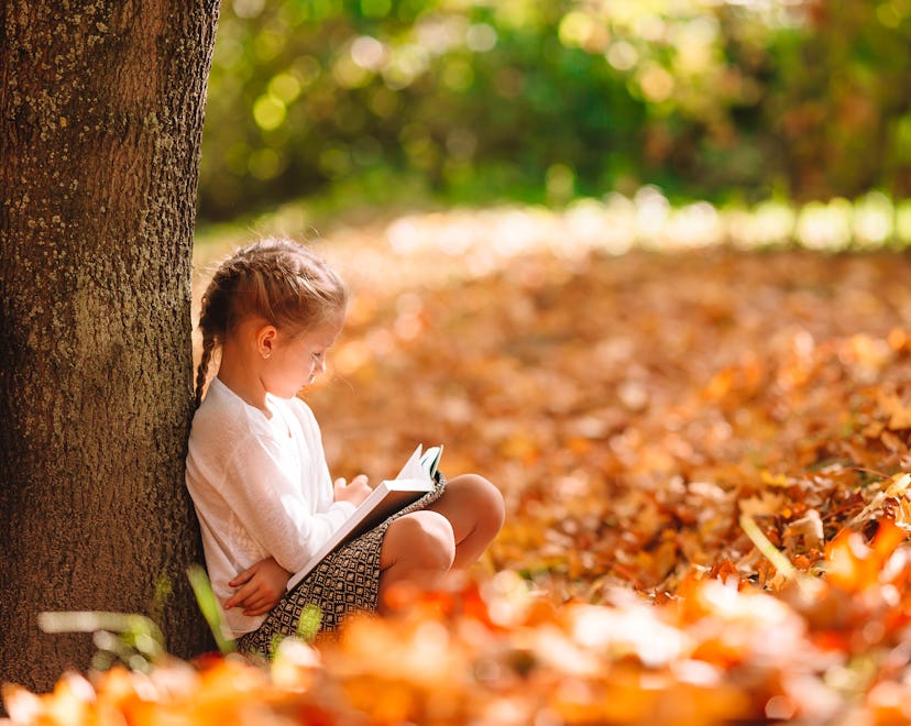 The best children's books about fall include pumpkins and kittens.