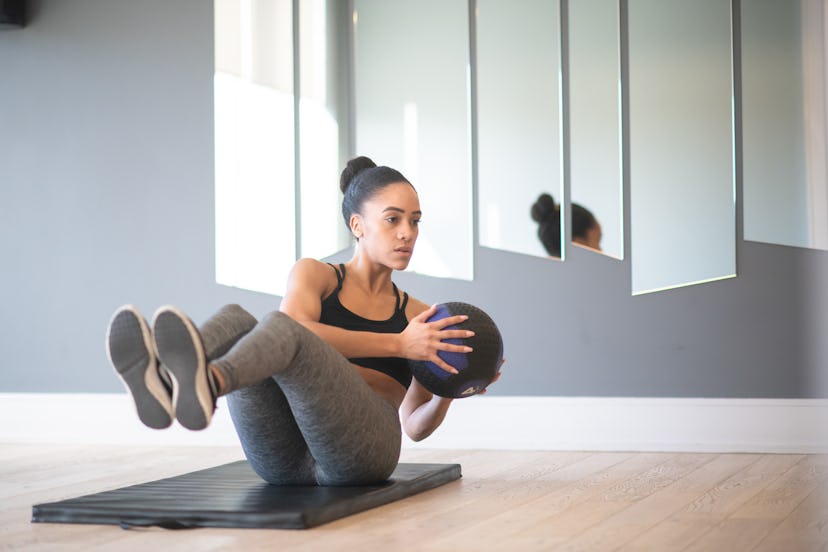 You can do all types of medicine ball workouts to strengthen the entire body.