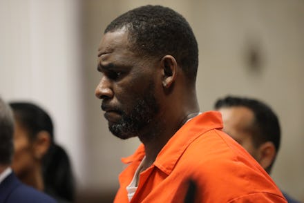 CHICAGO, IL -  SEPTEMBER 17:  Singer R. Kelly appears during a hearing at the Leighton Criminal Cour...