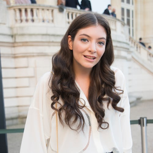 PARIS, FRANCE - MARCH 08: Pop singer Lorde wears all Chloe at the Chloe show on day 6 of Paris Colle...