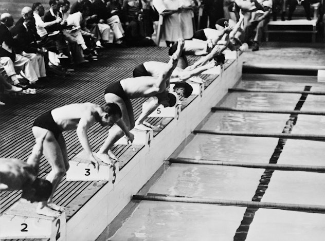 Swimmers take the start of the men's swimming 100m freestyle final, on July 31, 1948 at the Empire P...