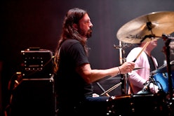 LOS ANGELES, CA - NOVEMBER 01:  Musician Dave Grohl of Foo Fighters performs onstage as guest drumme...