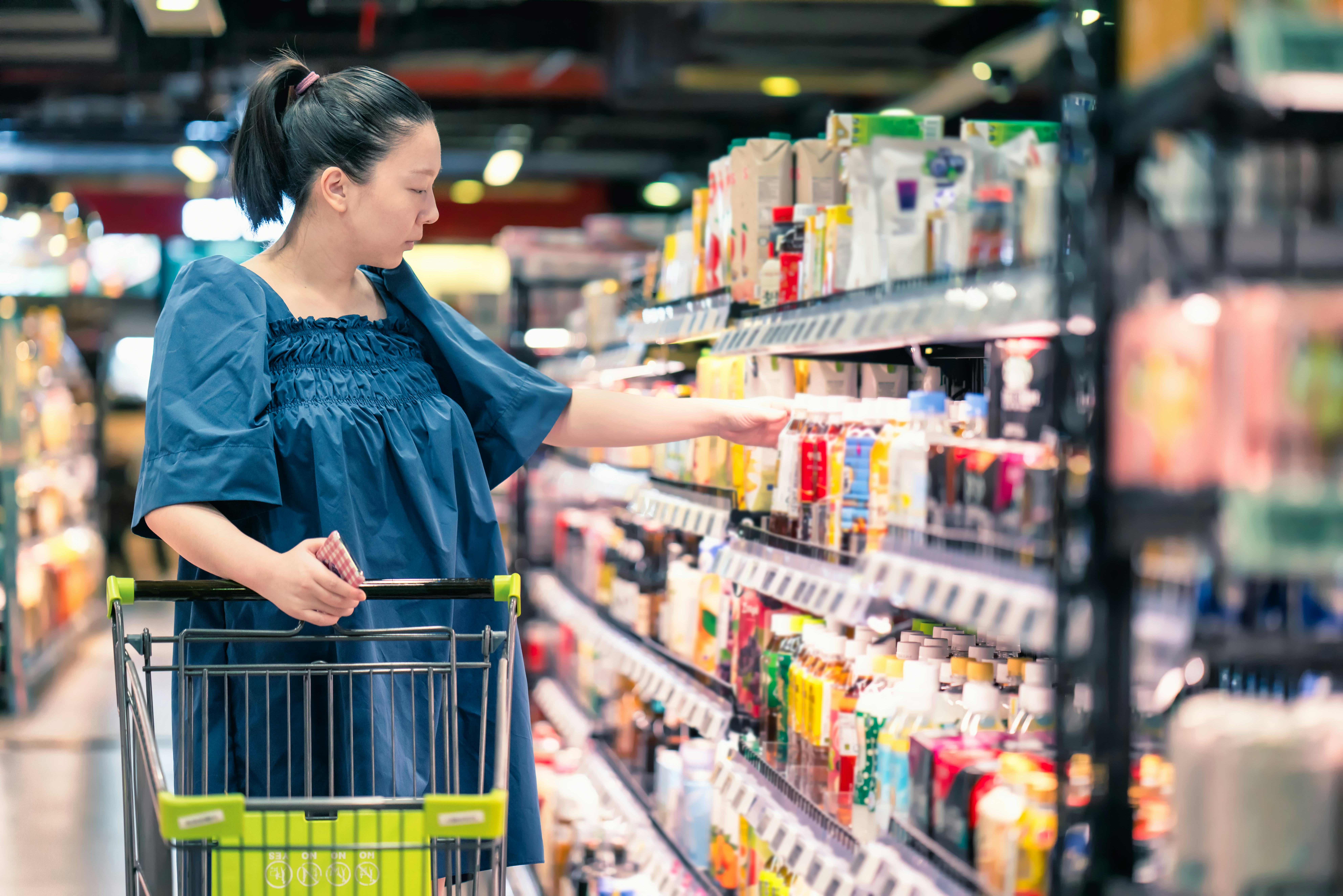 Can You Eat Spicy Food While Pregnant? Experts Explain