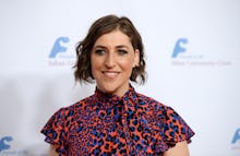 BEVERLY HILLS, CALIFORNIA - NOVEMBER 18: Actress Mayim Bialik arrives at the Saban Community Clinic'...