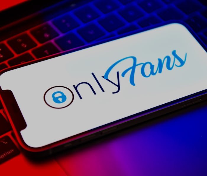 CHINA - 2021/08/22: In this photo illustration, an OnlyFans logo seen displayed on a smartphone. (Ph...