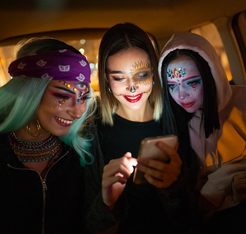 Women come up with Halloween pickup lines.