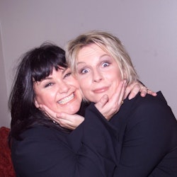 LONDON - NOVEMBER 8: Comediennes Dawn French (L) and Jennifer Saunders (R) backstage at the Hammersm...