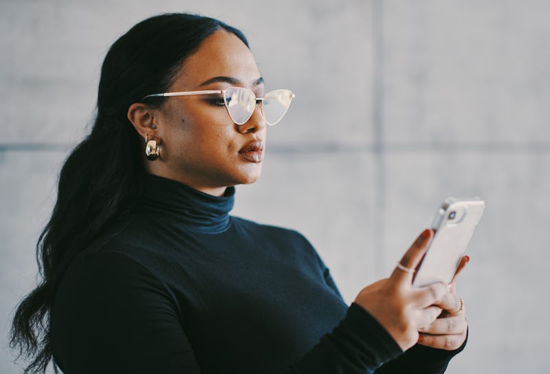 The Only Way to Find Out Your Tinder ELO Score (& How to Improve It) 👓