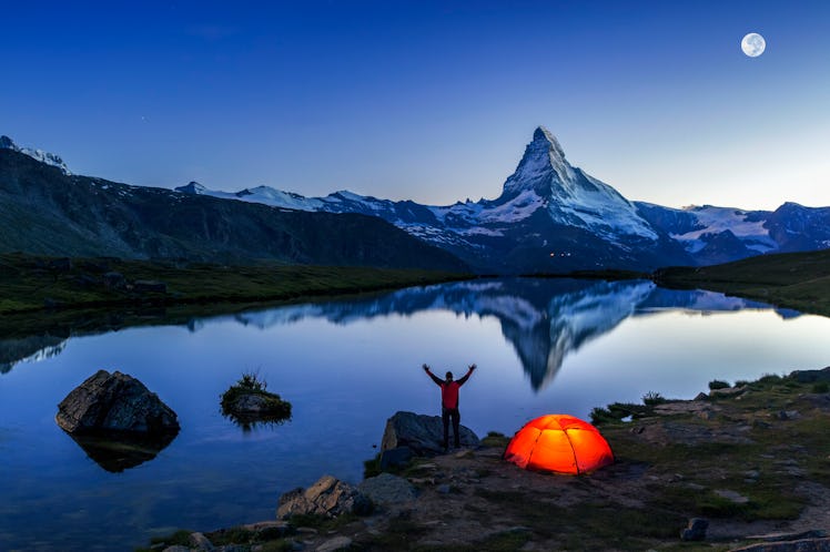 When posting your 'Gram-worthy moon shots on Instagram, don't forget to accompany it with the perfec...