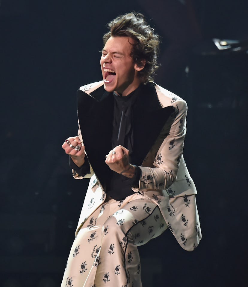 NEW YORK, NY - JUNE 21: Harry Styles performs onstage during Harry Styles: Live On Tour - New York ...