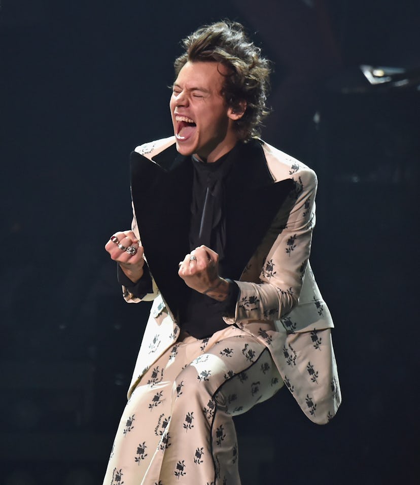 NEW YORK, NY - JUNE 21:  Harry Styles performs onstage during Harry Styles: Live On Tour - New York ...