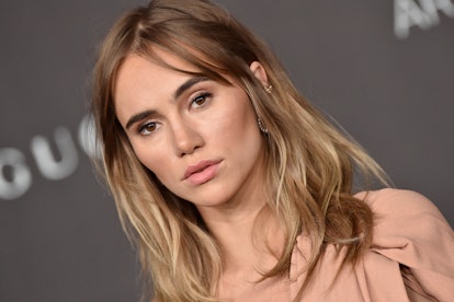 Suki Waterhouse in 2019 sporting a subtle brown balayage. 