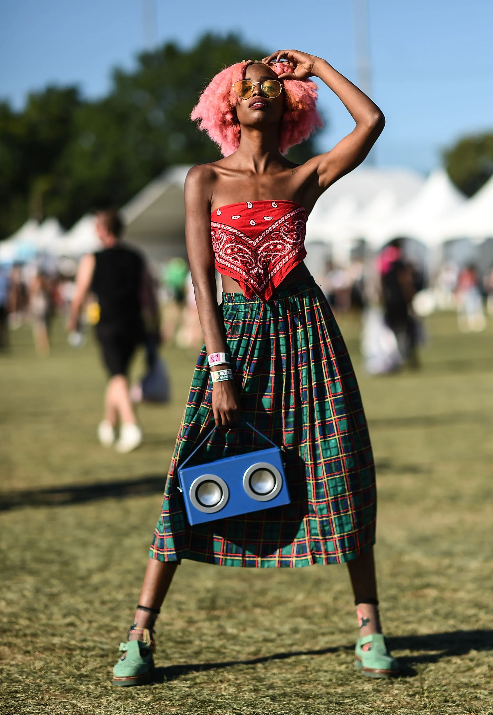 How To Wear A Bandana In 5 Different, Creative Ways