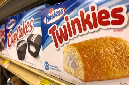 Twinkies were a popular '90s snack.