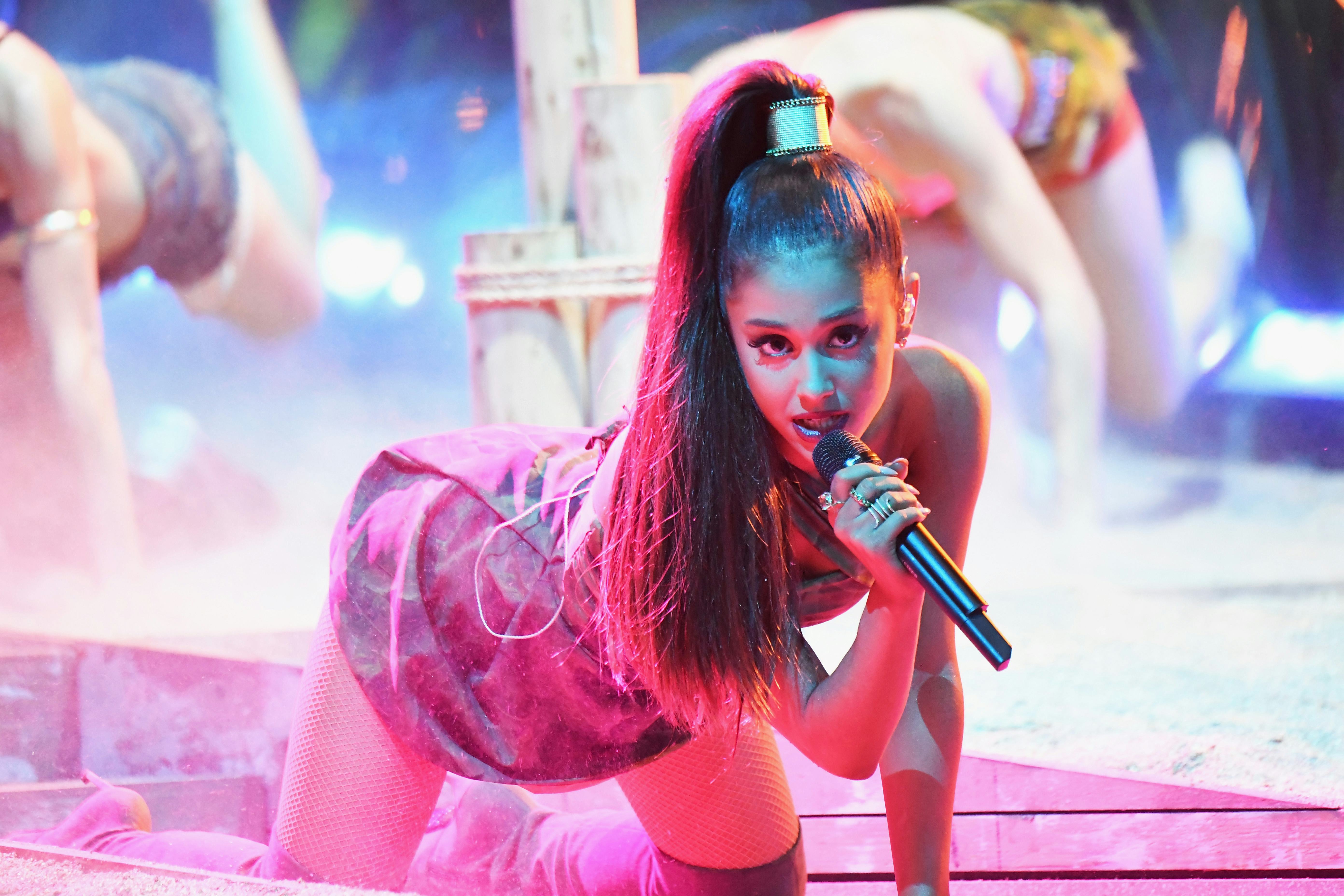 20 Ariana Grande Lyrics About Love & Sex That Just Make Sense