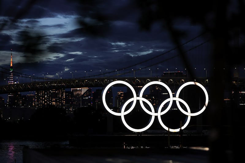 TOKYO, JAPAN - AUGUST 08:  A general view of Olympic Rings and Rainbow Bridge prior to the Closing C...