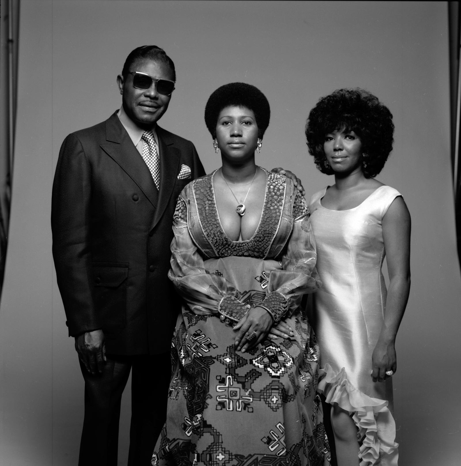 Aretha Franklin's Family Meet Her Father, Sisters & Brother