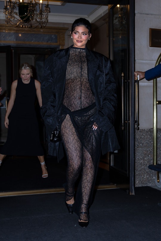 NEW YORK, NEW YORK - SEPTEMBER 09: Kylie Jenner is seen in Midtown on September 09, 2021 in New York...