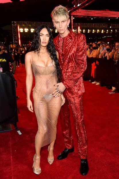 NEW YORK, NEW YORK - SEPTEMBER 12: (L-R) Megan Fox and Machine Gun Kelly attend the 2021 MTV Video M...