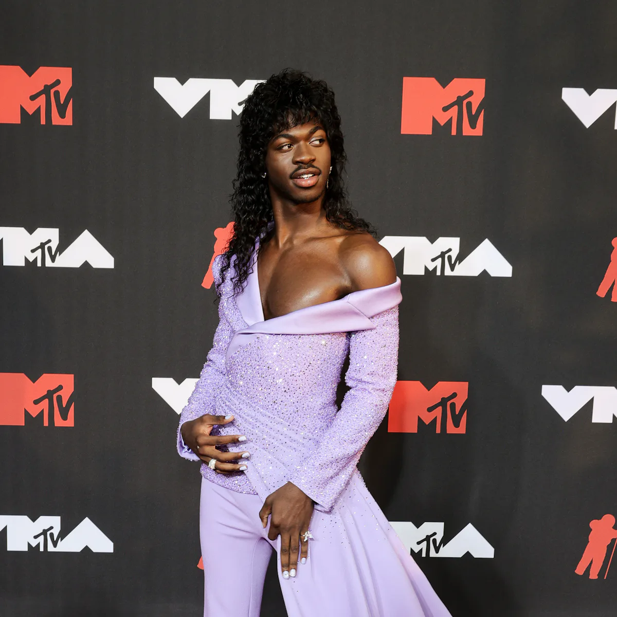 lil nas purple dress Lil Nas X's 2021 VMAs Look Combines A Lavender Suit & Gown In The Best Way