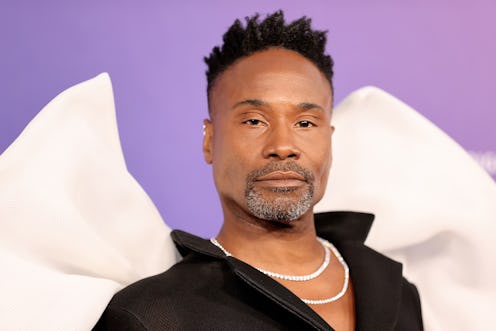 Billy Porter's VMAs 2021 red carpet look was basically a tribute to the moon man outfit.