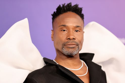 Billy Porter's VMAs 2021 red carpet look was basically a tribute to the moon man outfit.