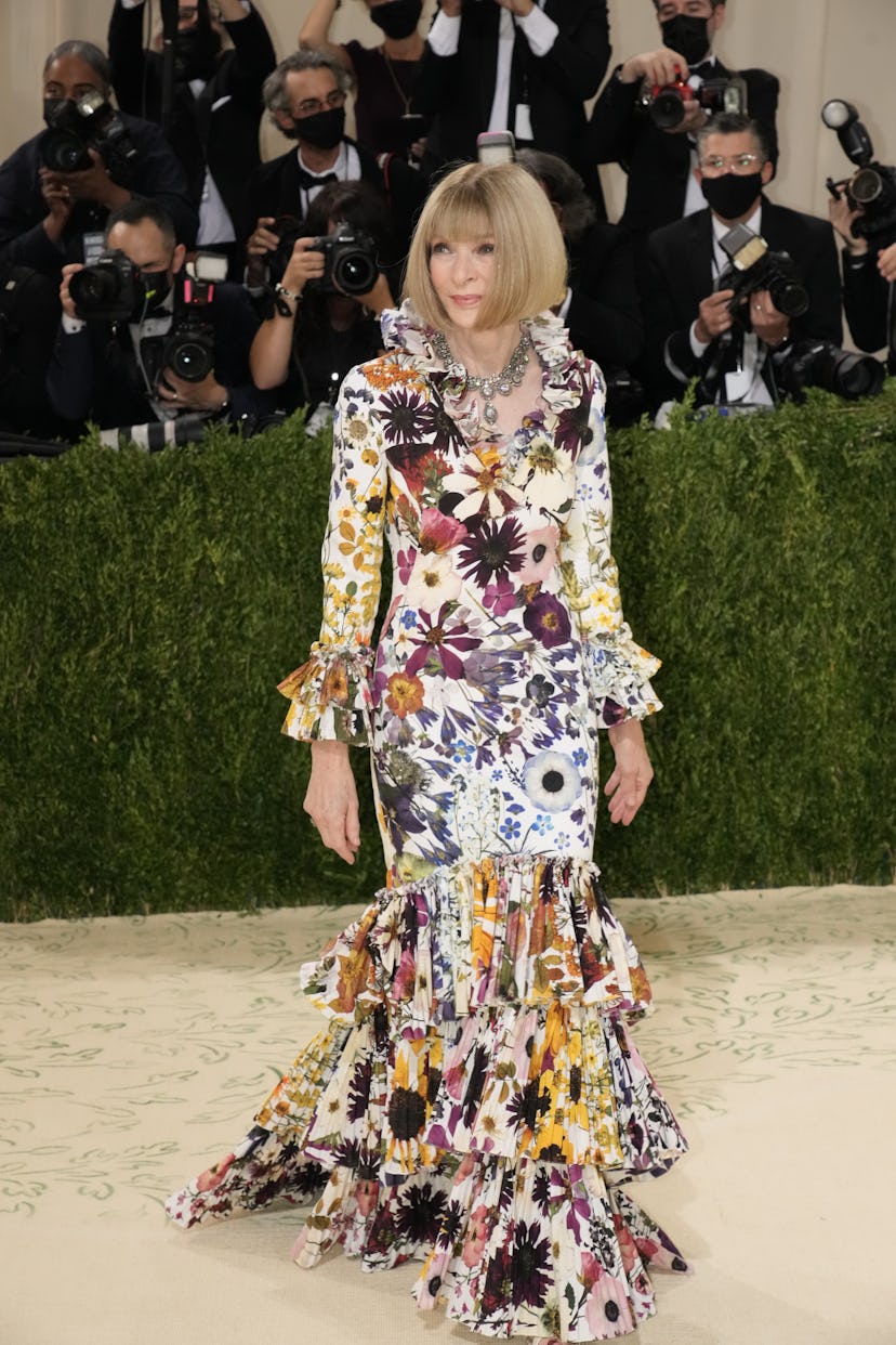 NEW YORK, NEW YORK - SEPTEMBER 13: Anna Wintour attends The 2021 Met Gala Celebrating In America: A …
