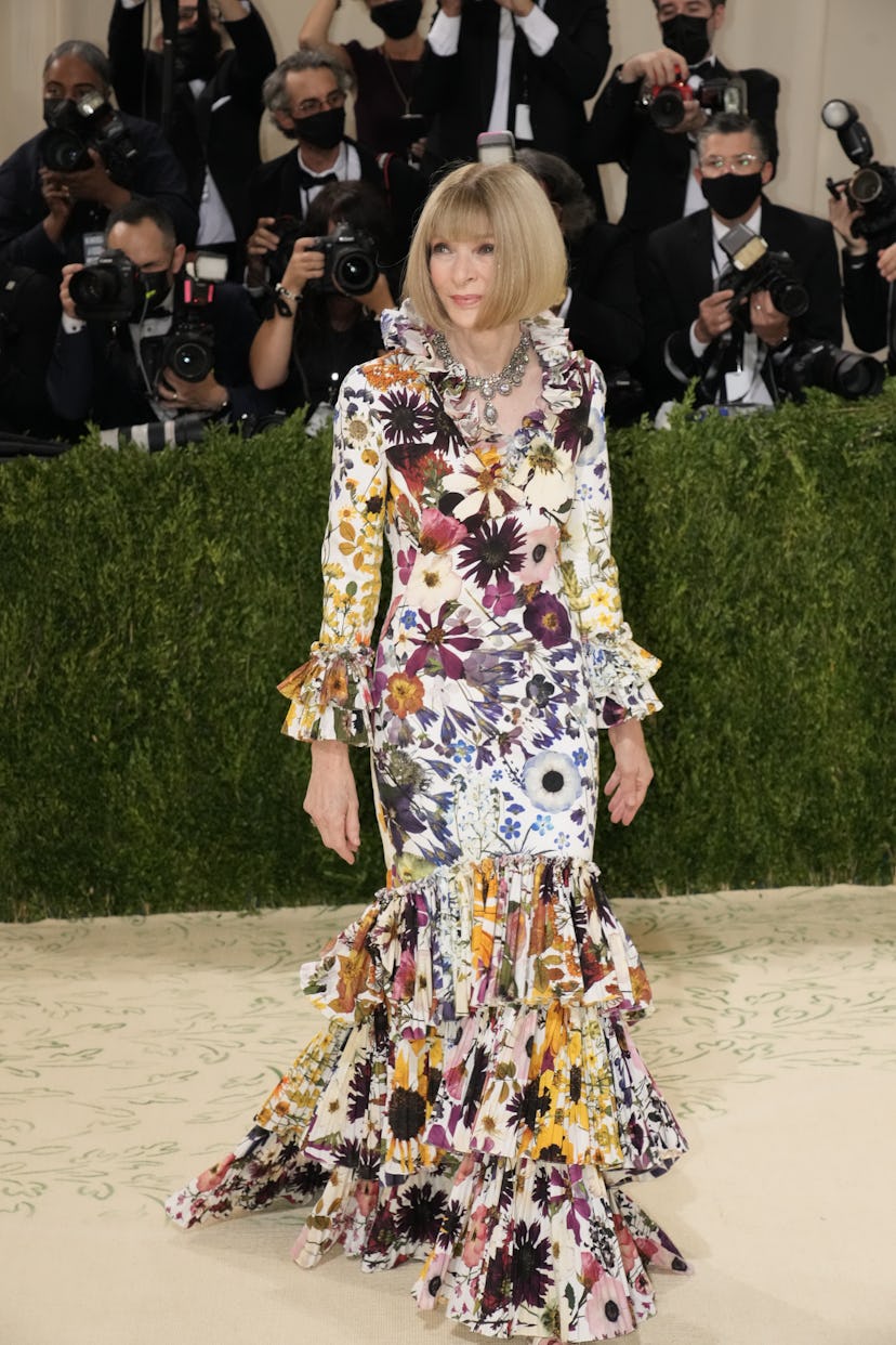 NEW YORK, NEW YORK - SEPTEMBER 13: Anna Wintour attends The 2021 Met Gala Celebrating In America: A ...