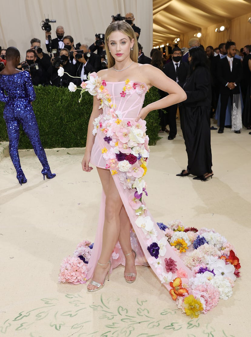 NEW YORK, NEW YORK - SEPTEMBER 13: Lili Reinhart attends The 2021 Met Gala Celebrating In America: A...