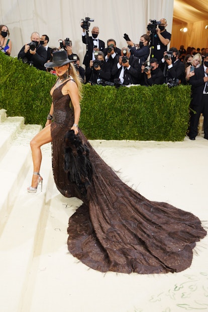 NEW YORK, NEW YORK - SEPTEMBER 13: Jennifer Lopez attends 2021 Costume Institute Benefit - In Americ...