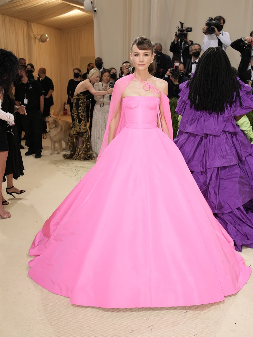 NEW YORK, NEW YORK - SEPTEMBER 13: Carey Mulligan attends The 2021 Met Gala Celebrating In America: …