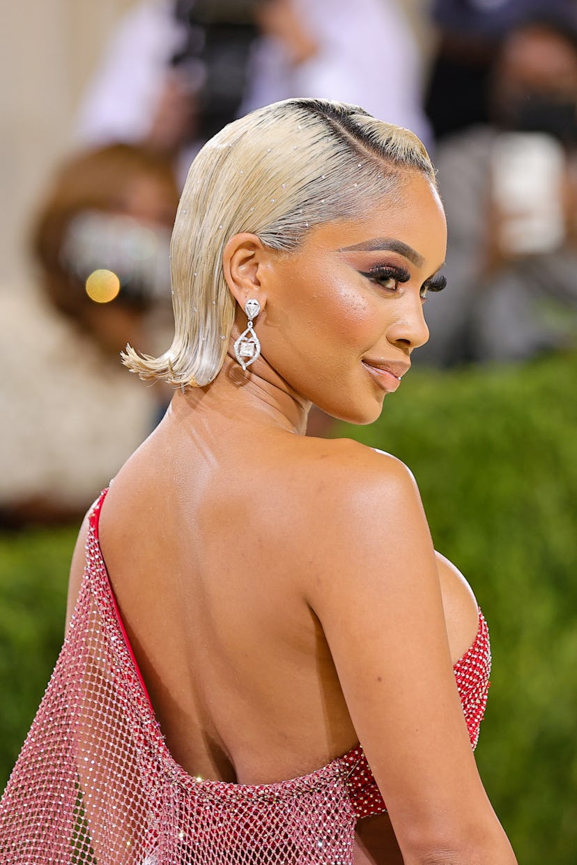 NEW YORK, NEW YORK - SEPTEMBER 13: Saweetie attends The 2021 Met Gala Celebrating In America: A Lexi...