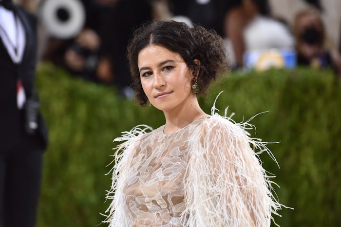 NEW YORK, NEW YORK - SEPTEMBER 13: Ilana Glazer attends 2021 Costume Institute Benefit - In America:...