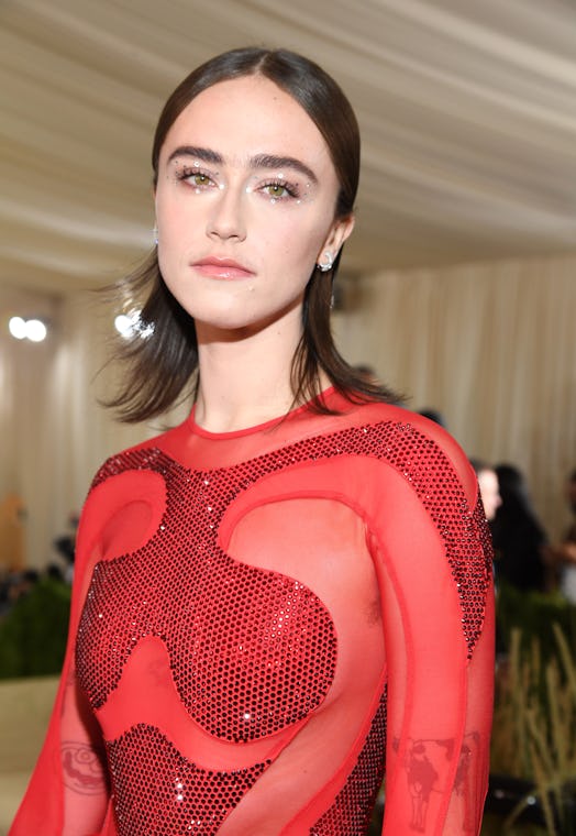 NEW YORK, NEW YORK - SEPTEMBER 13: Ella Emhoff attends The 2021 Met Gala Celebrating In America: A L...
