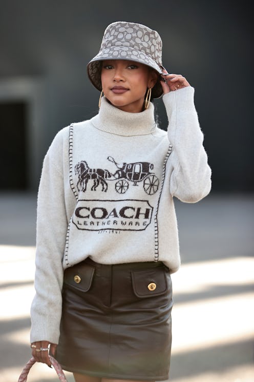Karrueche Tran takes Bustle through her experience at the Coach fashion show at NYFW.